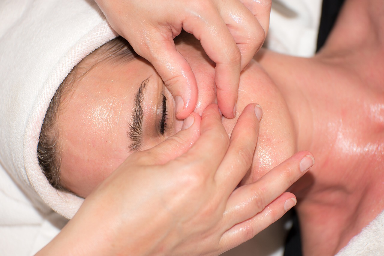 海底捞最新指甲护理体验,时尚与品质的完美融合