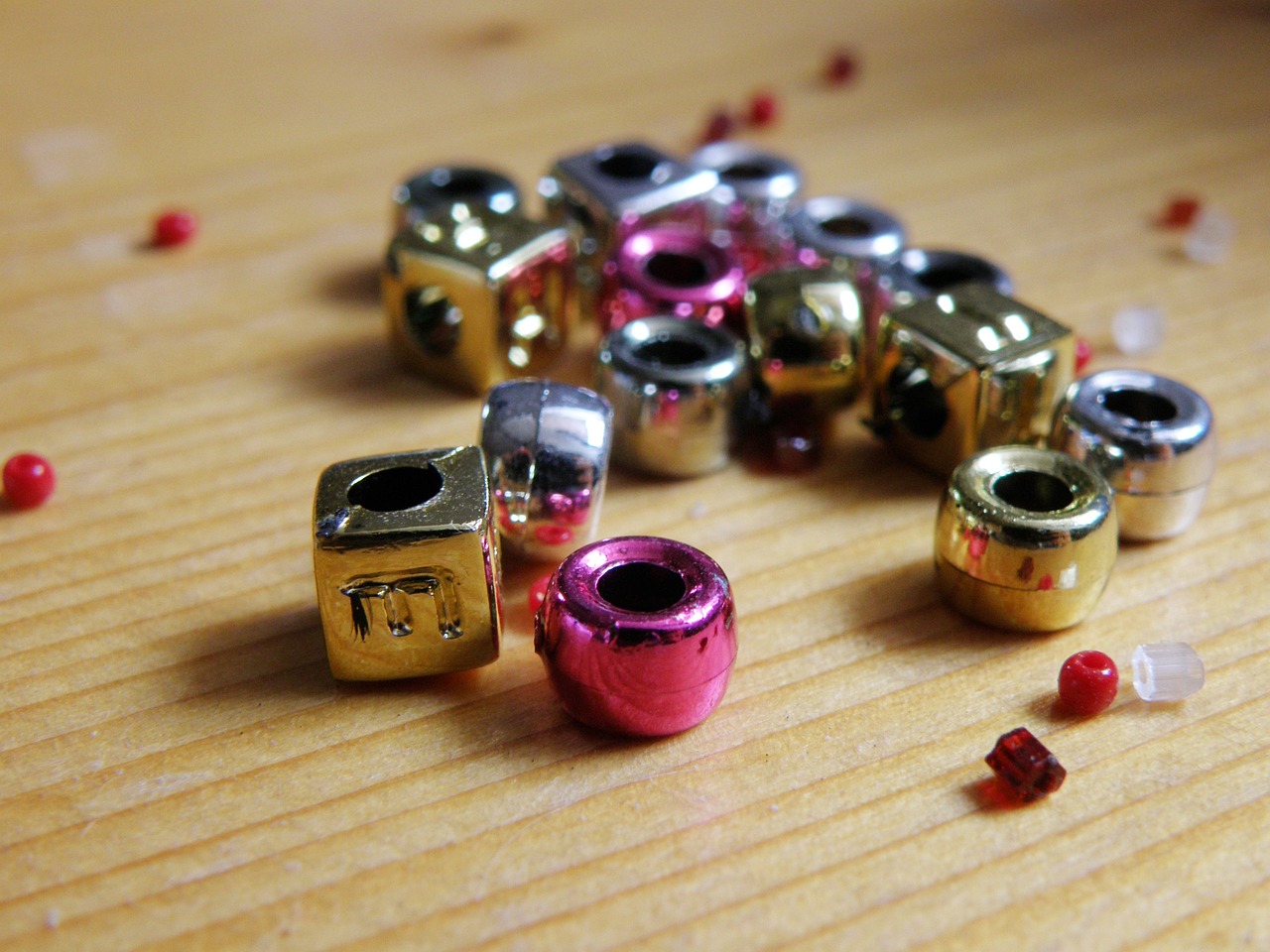 首饰最新设备引领珠宝制造未来趋势的革命性创新技术