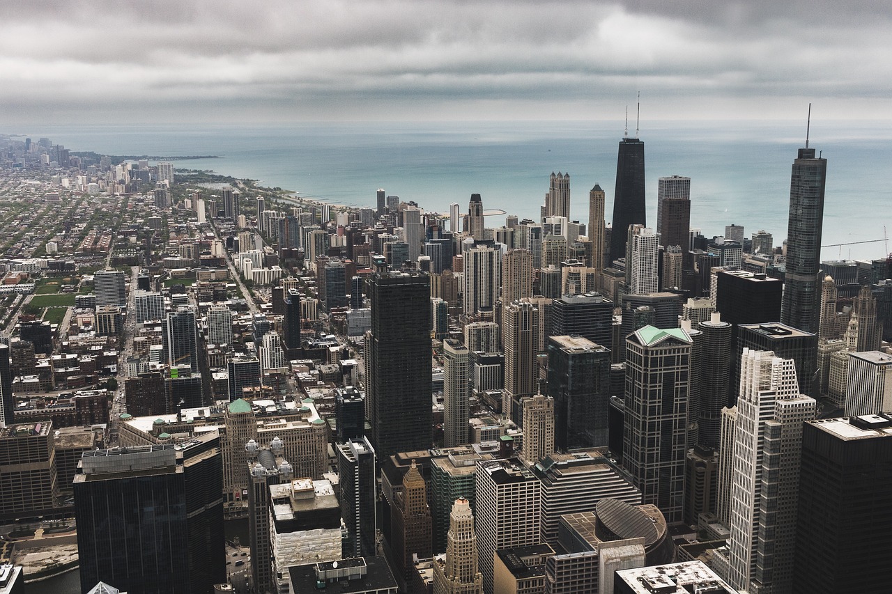 苏州,繁荣与发展并进的现代都市风采展示