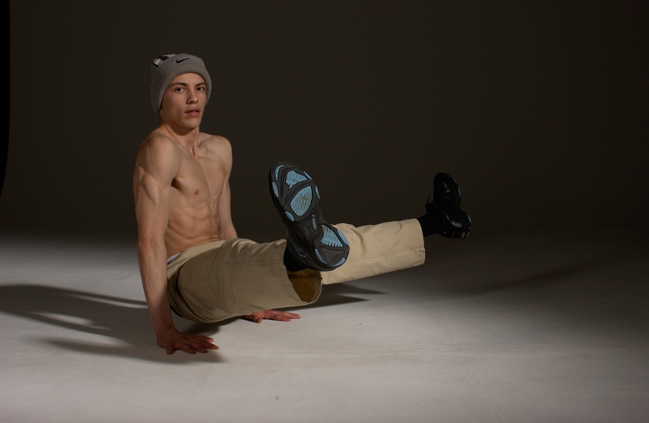 范伟最新小品，笑中带思考，艺术新高度展现