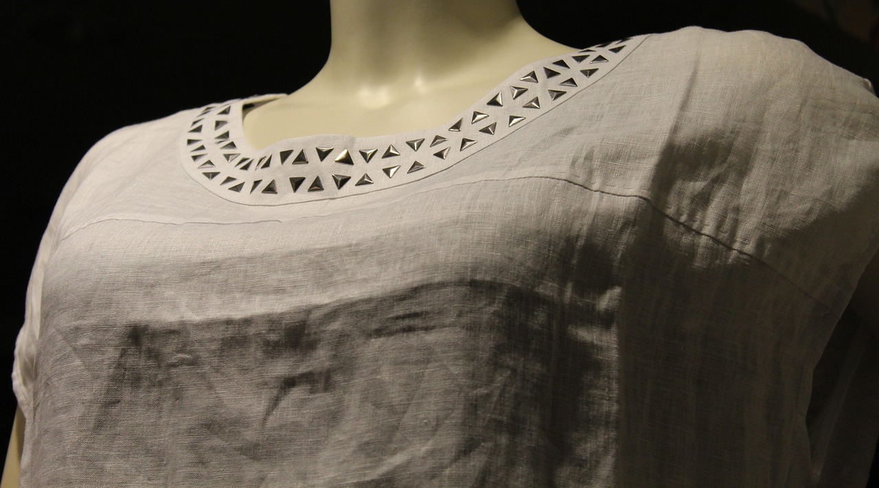 女生最新街拍,时尚潮流的生动展现风采