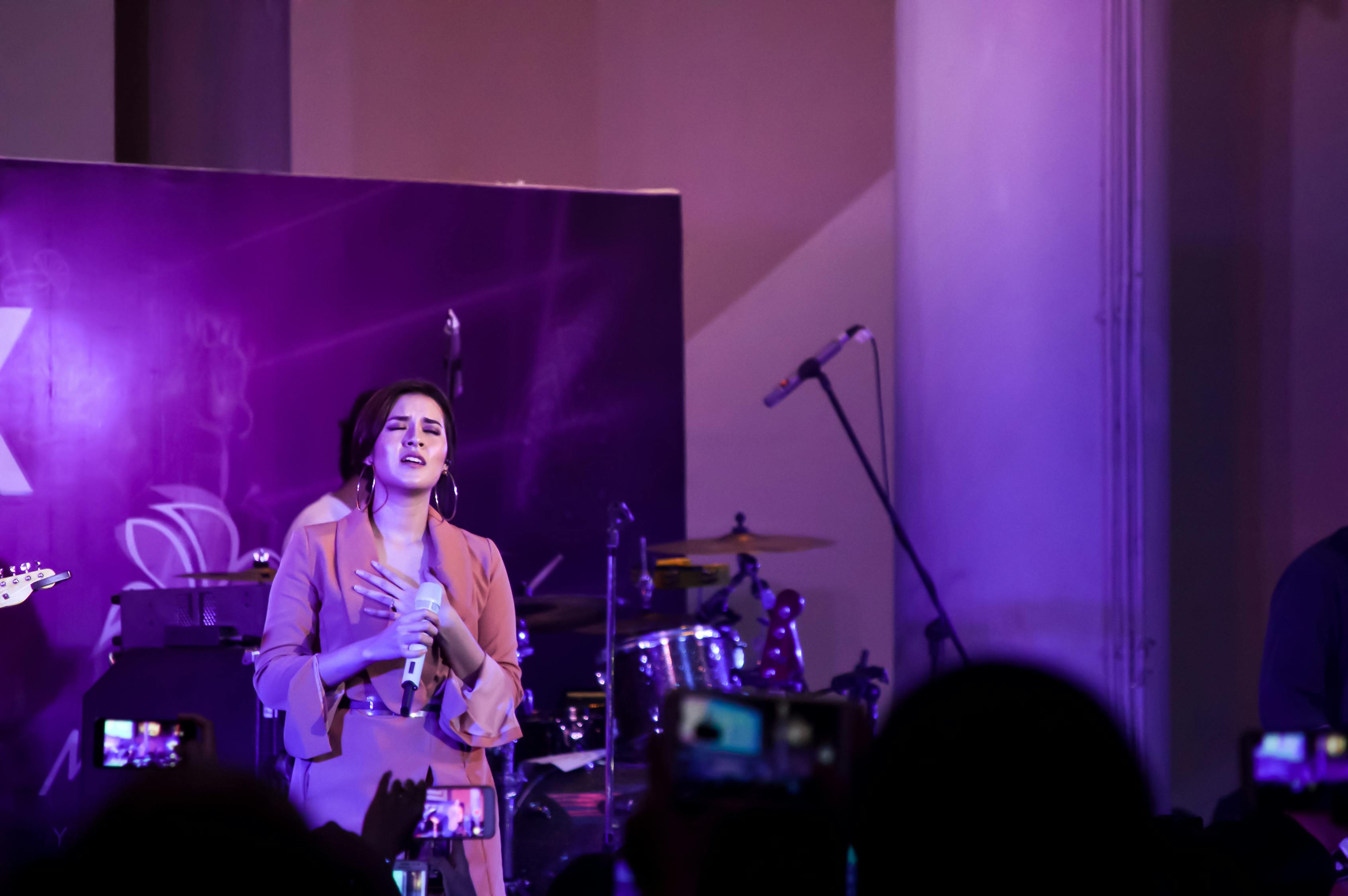 最新戈步舞,舞动时尚潮流的璀璨明珠引领风潮