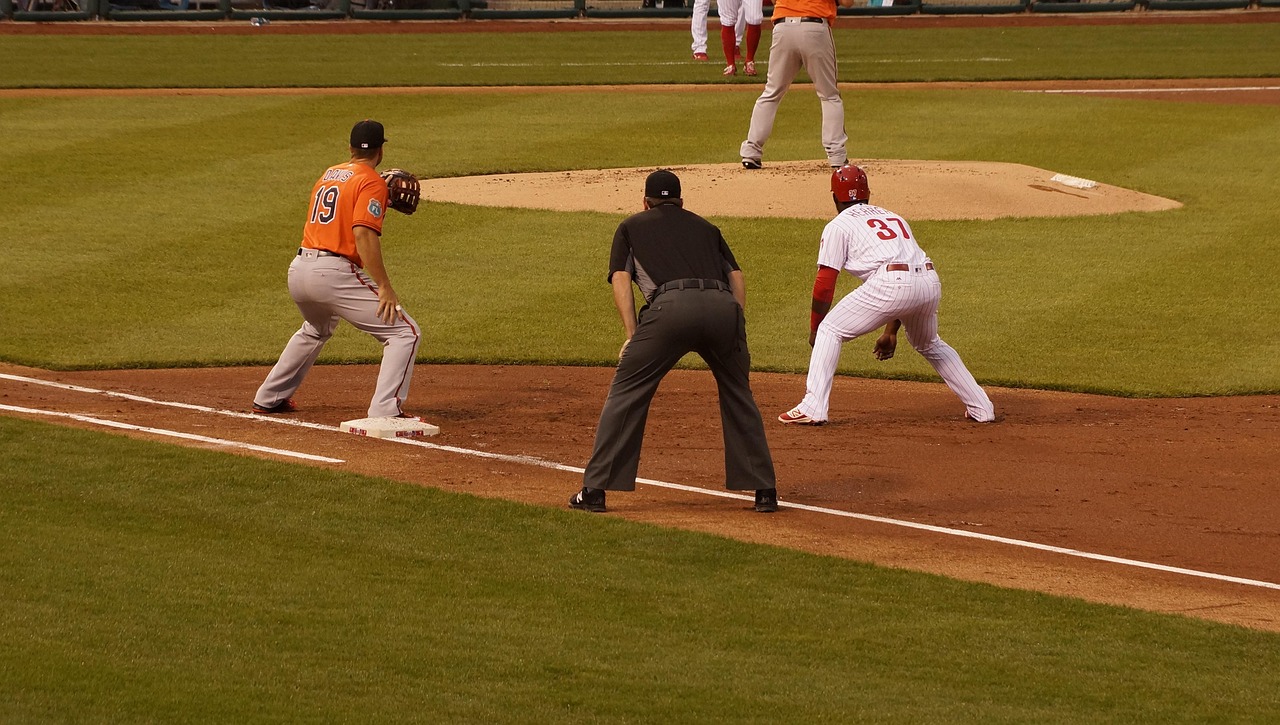 C罗最新状况,球场霸气与人生多面性探究