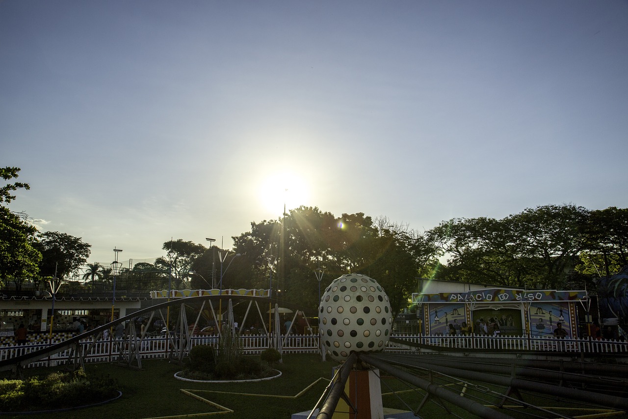 雨中的舞动之美,最新广场伞舞展现美丽与活力