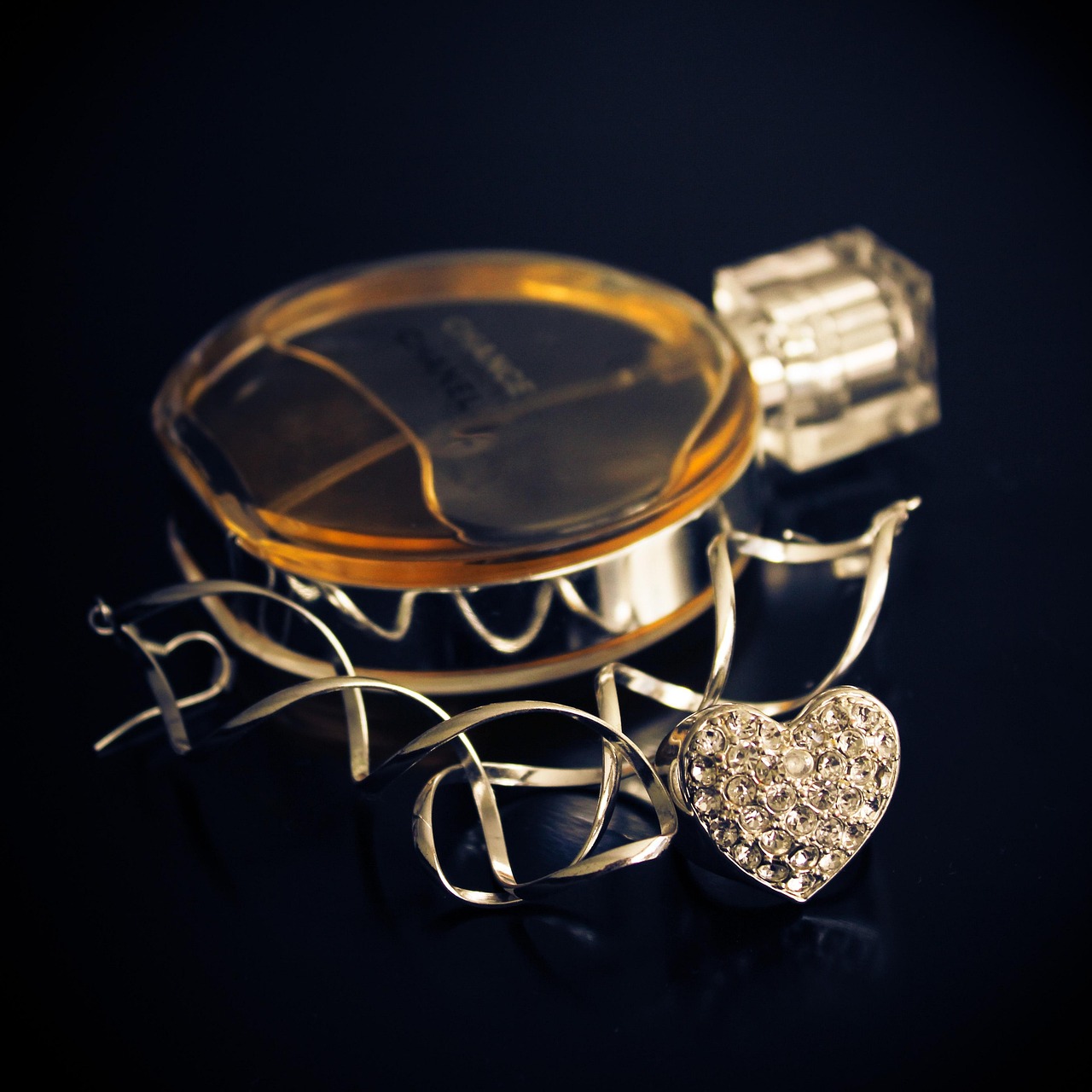 菲安妮最新款时尚魅力深度解析