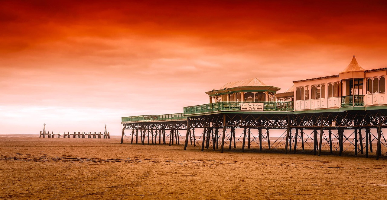 三亚最新繁荣景象,海滨城市发展与活力共融