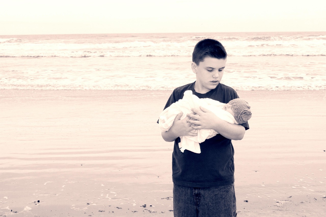 魅力四溢的新生力量,最新男明星风采展示