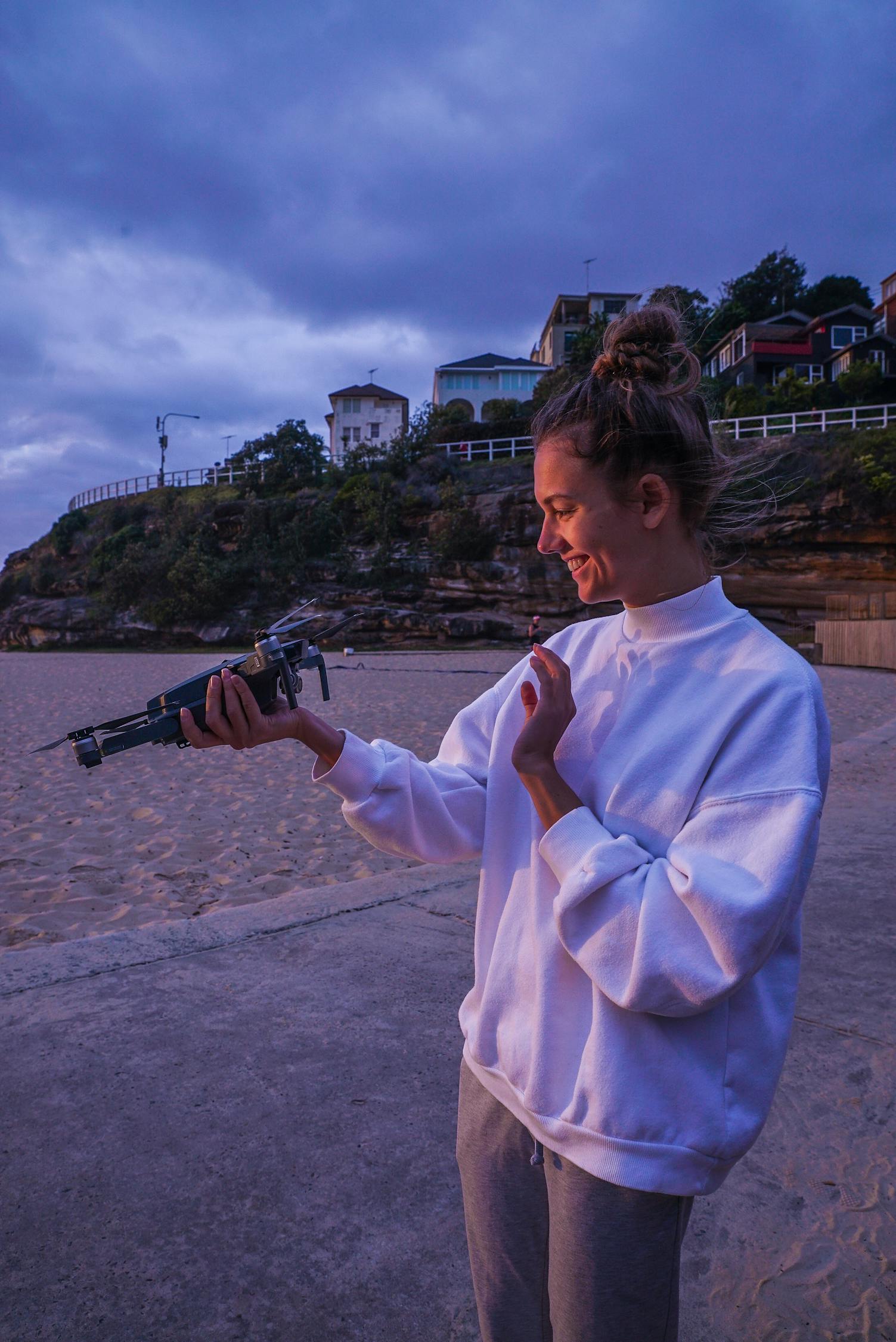 秋霞在先机最新探索,美丽与机遇的未知之旅