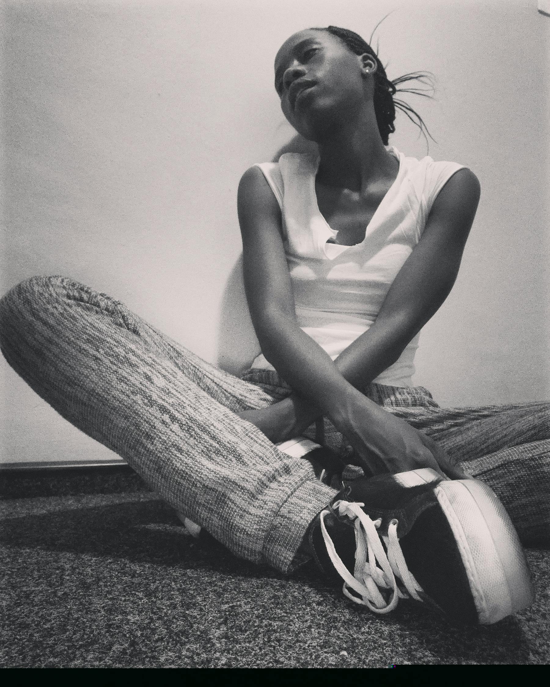 刘雨昕最新杂志亮相,时尚与才华的双重魅力展现